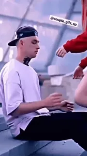 💝 22de3898 couple_gifs_op telegram sticker