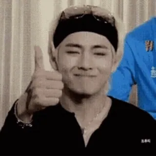 🎈 d6eb200d V палец вверх, k-pop, BTS, позитив, улыбка, одобрение telegram sticker
