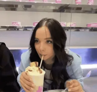 :: lynacom @kipww02 :: :: @fStikBot whatsapp stickers