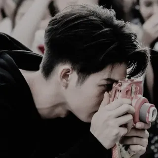 ⚔ 5f37b44d persona, fotocamera, fotografia, uomo, ritratto telegram sticker