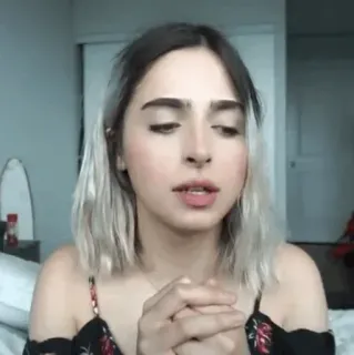 🕳 70db3f65 vrouw, selfie, portret, meisje, vrouwelijk telegram sticker