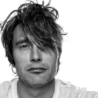 😏 9e99f4c7 Mads Mikkelsen acteur, man, beroemdheid, portret, zwart-wit whatsapp sticker
