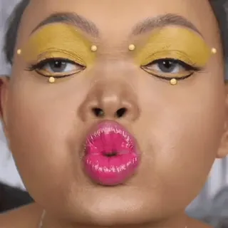 😘 8c09cbf4 makijaż, uroda, twarz, osoba, oczy, usta, pocałunek telegram sticker