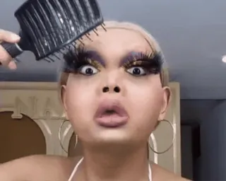 👁 9f8c018e makijaż, uroda, kosmetyki, drag, rzęsy, peruka, szczotka do włosów telegram sticker