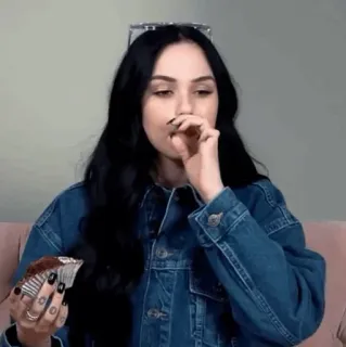 maggie lindeman ; @mioogif telegram stickers