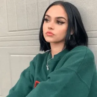 🥑 4053a8b4 wanita, gadis, potret, berambut cokelat, kecantikan, wajah whatsapp sticker