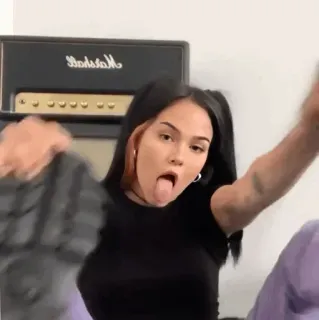 🥑 5f56af32 wanita, lidah, orang, gadis whatsapp sticker