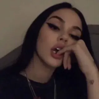 🥑 ed12301f wanita, makeup, kecantikan, gadis, potret whatsapp sticker