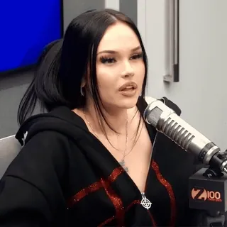 🪁 81eeba87 telegram sticker