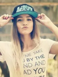 😘 699ddb4c Let me take you by the hand and lead you through the street cô gái, đường phố, thời trang, tay, người telegram sticker