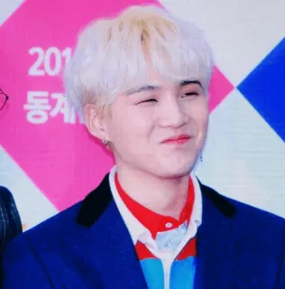 😂 15c01313 동계 person, man, korean, celebrity, singer telegram sticker