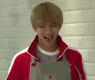 🦋 4ca38e1e persoon, schort, eten, voedsel telegram sticker