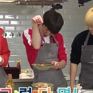 ⭐️ 9d4b0bee ㅋㅋㅋ koken, keuken, eten, lachen, Koreaans telegram sticker