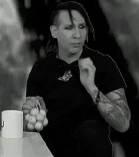 ๐ 8ede190d Marilyn Manson marilyn manson, celebrity, singer, goth, music whatsapp sticker