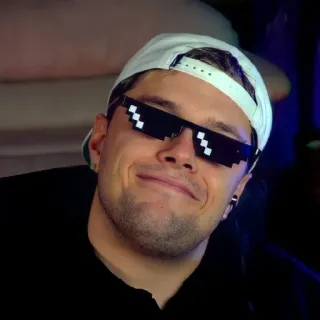 😎 5849cbbd pria, kacamata hitam, topi, potret, seringai, orang telegram sticker