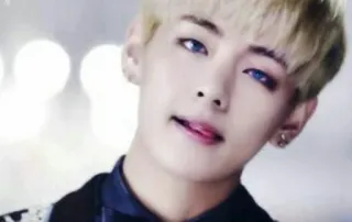 💦 d0400a37 V V, BTS, K-pop, Hàn Quốc, Thần tượng, Ca sĩ telegram sticker