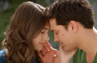 ❄️ 9ac0420e คู่รัก, ความรัก, ความโรแมนติก, ความรักใคร่, ความสัมพันธ์, อารมณ์, ความอ่อนโยน telegram sticker