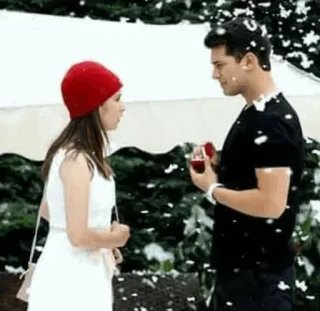 ❄️ c36a593d การหมั้น, แต่งงาน, ขอแต่งงาน, ความรัก, ฤดูหนาว, คู่รัก, หิมะ telegram sticker