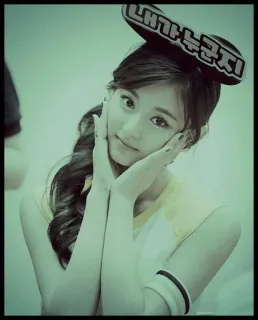 🦋 2e2630cf 내가 누군지 Korea, gadis, teks, wanita, selfie, potret, Asia telegram sticker