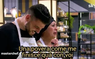 😢 eb1d3752 Masterchef Una povera come me finisce qua con voi cuisine, émission télé, italien, masterchef, nourriture telegram sticker