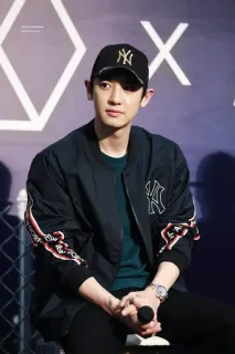 ☁️ c41a9791 男性, KPOP, 歌手, 帽子, 野球帽, ジャケット, ポートレート telegram sticker