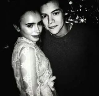 💞 e4b98a67 Harry Styles promi, sänger, schauspieler, porträt, schwarzweiss telegram sticker