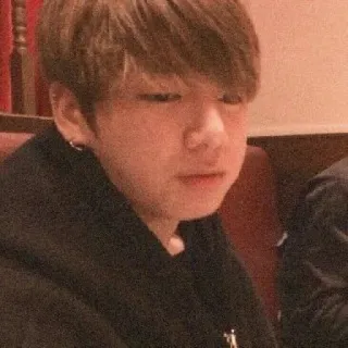 🍟 7092fed7 personne, portrait, kpop, manger, visage telegram sticker