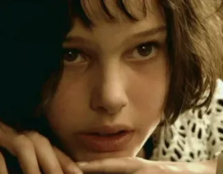 🎗 6e02b882 孩子, 肖像, 脸, 女孩, 年轻 whatsapp sticker