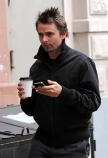 📱 399109c7 Matt Bellamy nhạc sĩ, ca sĩ, người nổi tiếng, đàn ông, nam telegram sticker