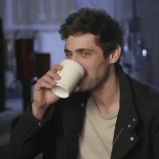 🏹 33523e24 男人, 喝, 杯子, 肖像, 饮料, 人, 演员 telegram sticker