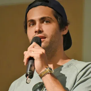 [Matthew.Daddario]YoungA @hazzaisminebitch telegram stickers