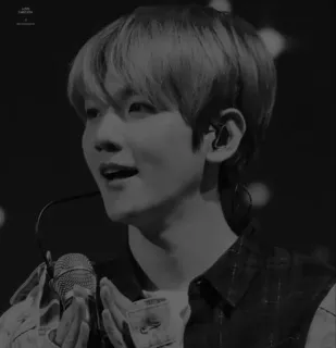 🔗 edf9f24d Baekhyun kpop, k-pop, zanger, exo, byun baekhyun whatsapp sticker