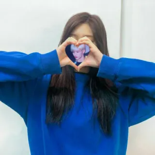 🤍 b9b5a758 telegram sticker