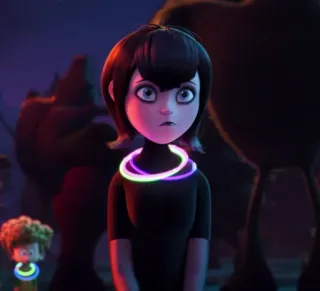 🕷 dd2c9774 Mavis Dracula Hotel Transylvania vampiro, cartone animato, mostro, animazione, film whatsapp sticker