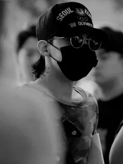 🍾 a4adef0b SEOUL
'88 OLYMPICS KOREA seul, olimpíadas, coreia, boné de beisebol, preto e branco, pessoa whatsapp sticker