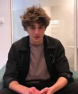 🍷 1deeb879 telegram sticker