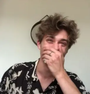 🍷 fe512c24 gelina.lux telegram sticker