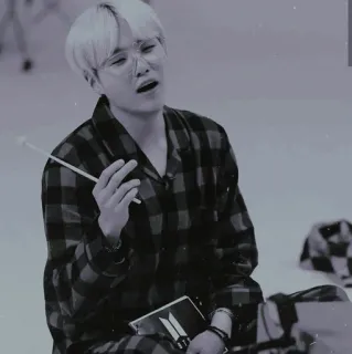 🌚 e9b14a88 telegram sticker