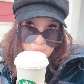 Millie Bobby Brown whatsapp stickers