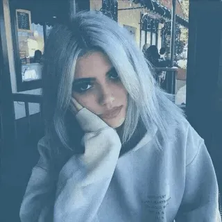 😕 42deecd8 wanita, potret, sedih, hoodie, rambut abu-abu telegram sticker