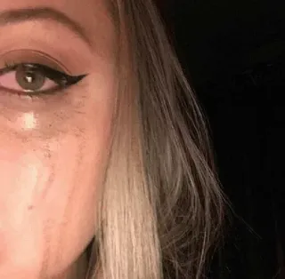 😭 655e39fd mata, air mata, makeup, sedih, menangis, wajah, wanita telegram sticker