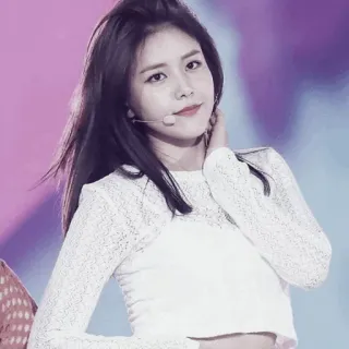 🌸 aef6e7b5 coreano, cantante, donna, ragazza, ritratto, celebrità telegram sticker