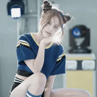 🌝 f6c1956d telegram sticker