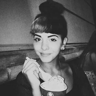 ▪️ 5733ac4e Melanie Martinez melanie martinez, singer, pop, ice cream, portrait, musician telegram sticker