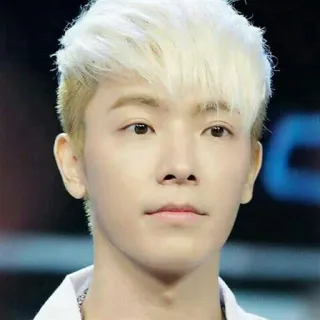 😐 a870ac9d 사람, 남자, 인물 사진, 금발 머리, 남성 telegram sticker