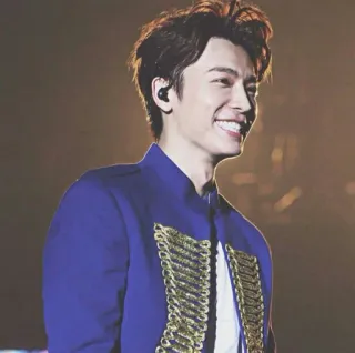 😁 c350ea8c 사람, 웃는, 인물사진, 가수, 남성, 유명인 telegram sticker