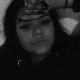 🍭 2b6dbe58 vrouw, meisje, portret, zwart wit, jong, vrouwelijk telegram sticker