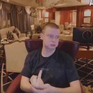 🖕 153043e0 中指, 冒犯手势, 男人, 人, 坐着 telegram sticker