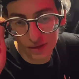 🤓 272e3a9e telegram sticker