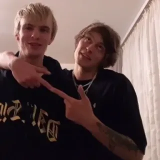 ☺️ 7de90cb3 telegram sticker